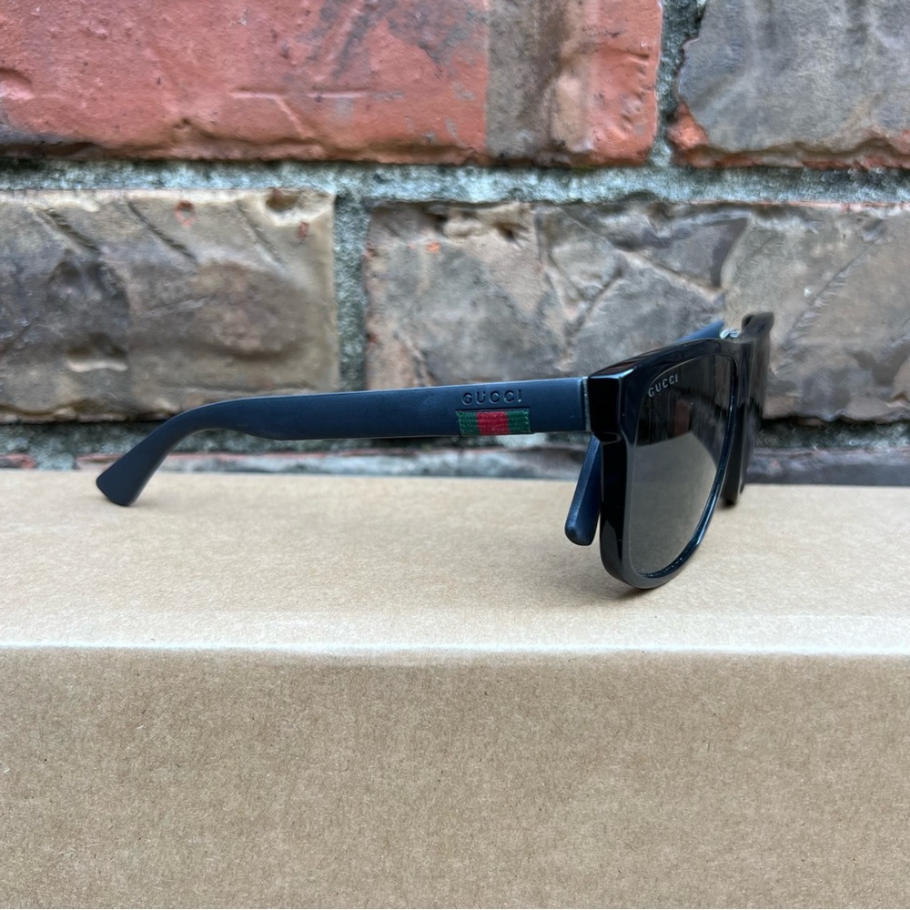 GUCCI Men’s Sunglasses GG0010S